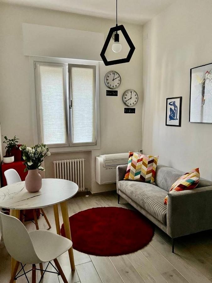 Dream: Flat In The Heart Of