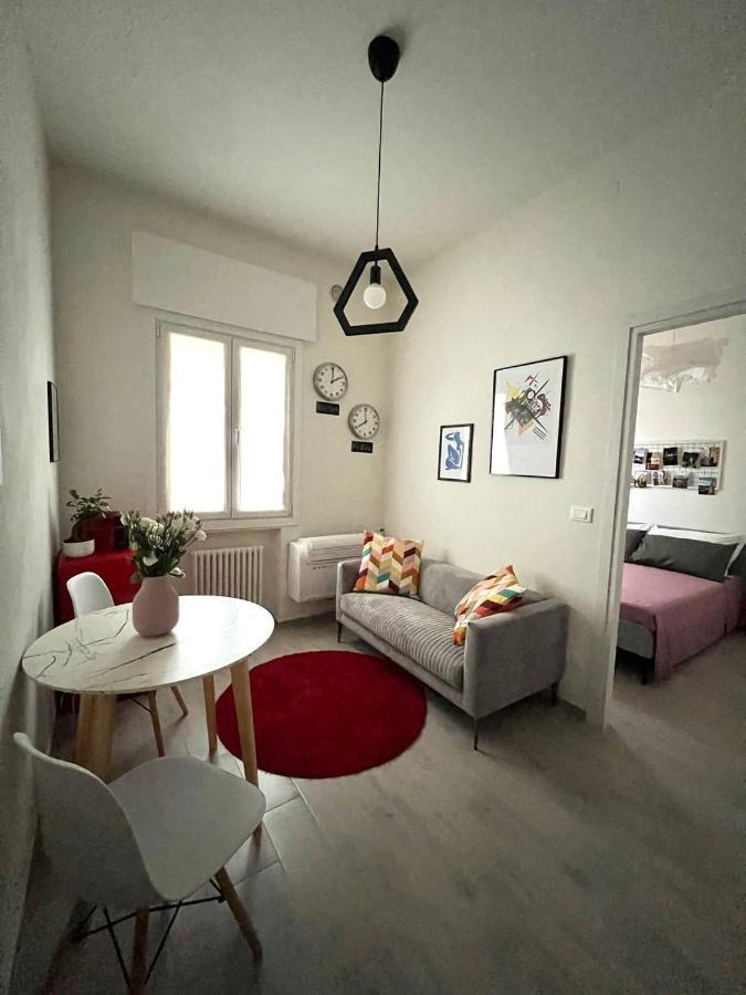 Dream: Flat In The Heart Of
