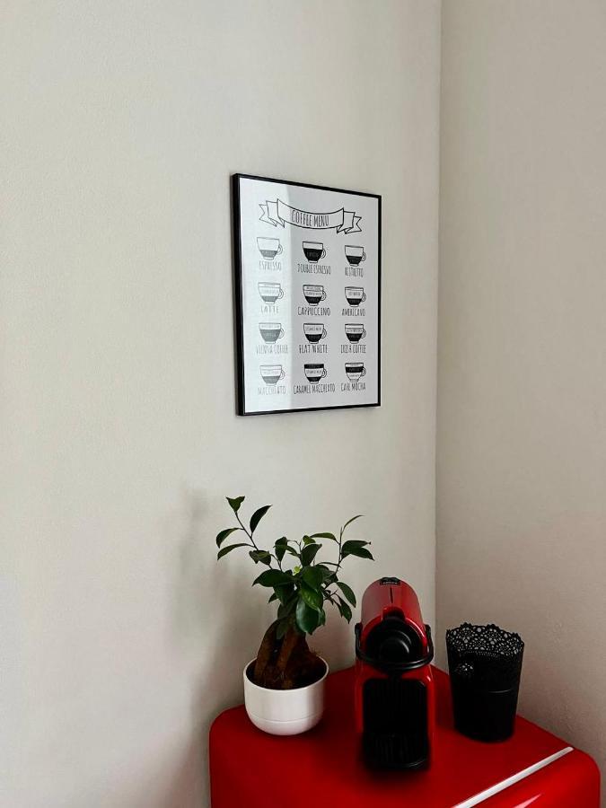 Dream: Flat In The Heart Of Apartment *