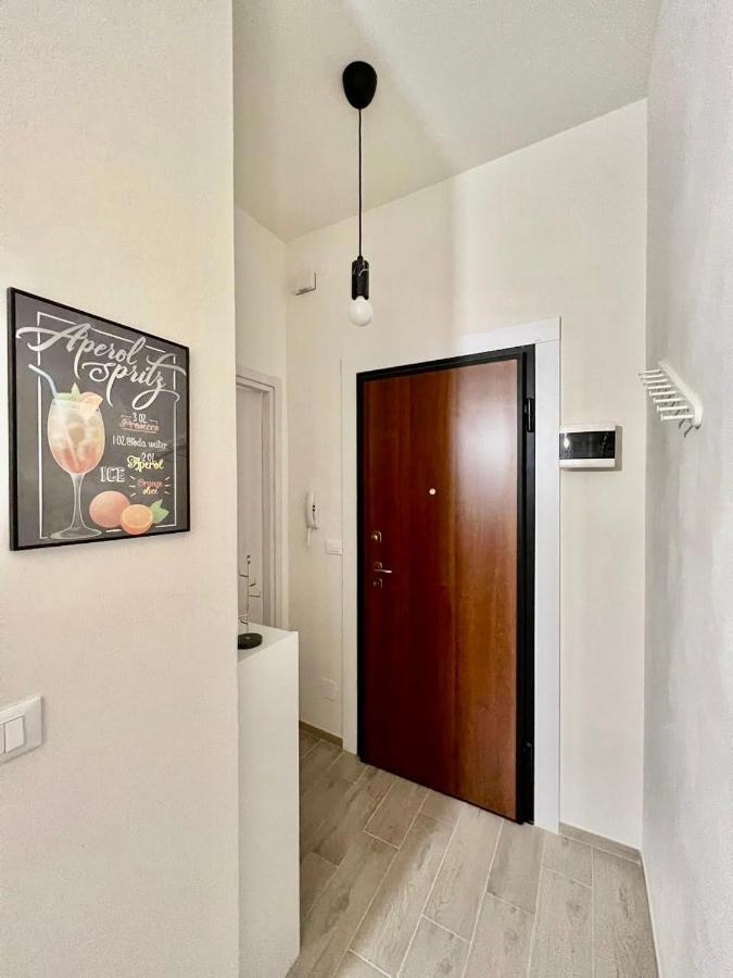 Dream: Flat In The Heart Of